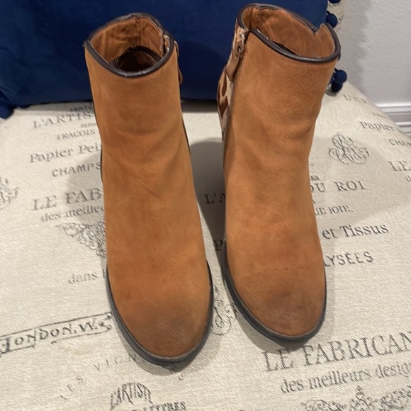 Very Volatile suede animal print wedge shoes - Picture 2 of 5